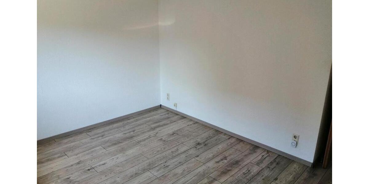 Erdgeschoßwohnung Friesoythe - 2 Zimmer, 80 m&sup2;, 390&euro; | Angebot:25569912