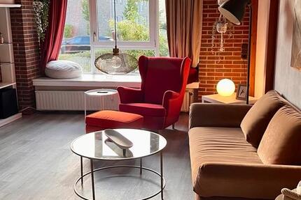 Schöne 2,5 Zimmer, Küche, Bad Wohnung, möbliert, Zeitmiete Everst zimmer