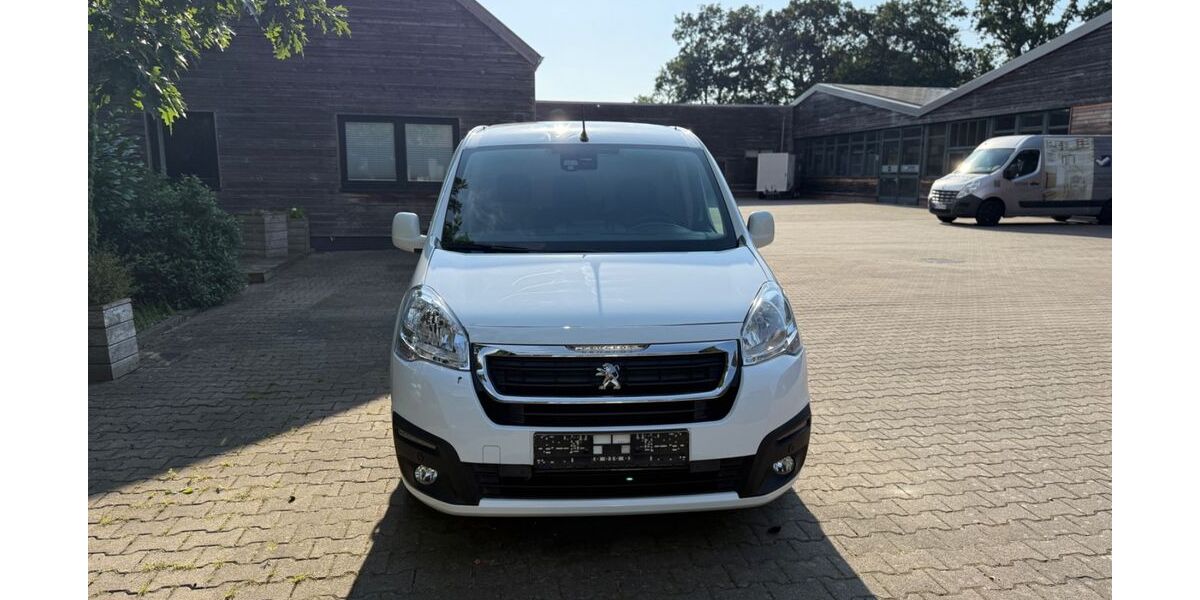 Peugeot Partner 78.300 km 7.900 &euro; Wiefelstede 26215