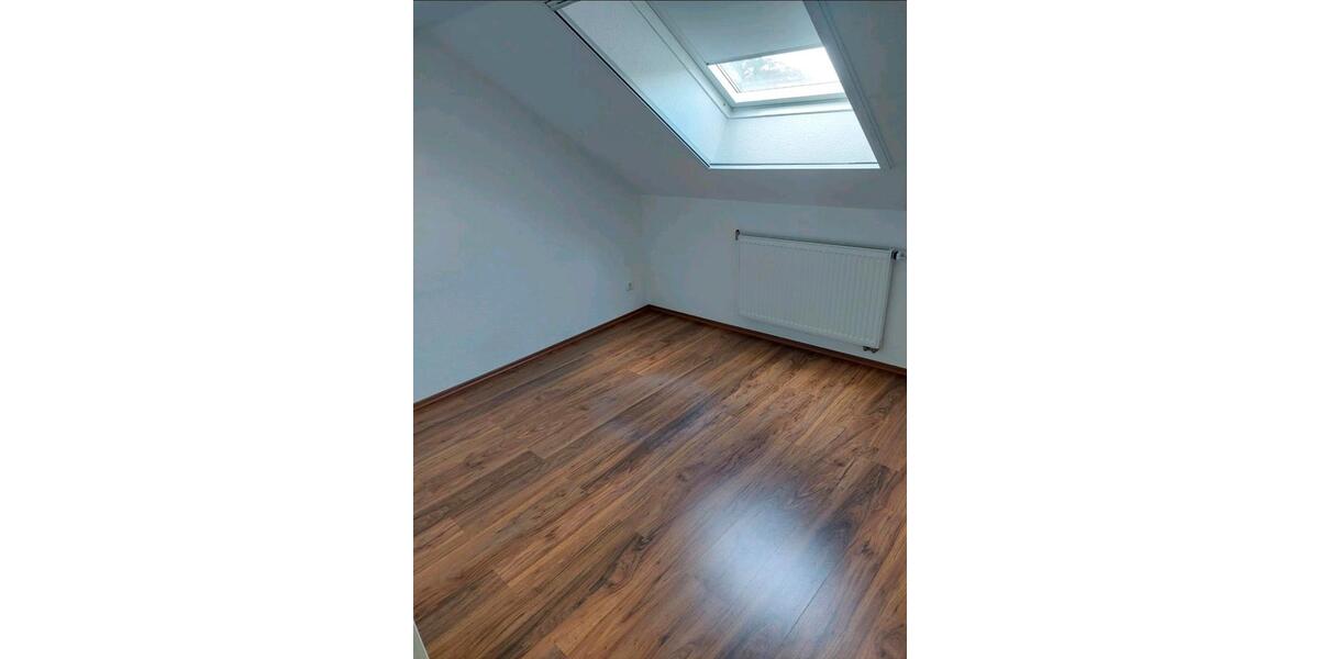 Dachgeschoßwohnung Friesoythe - 2 Zimmer, 70 m&sup2;, 600&euro; | Angebot:25404024