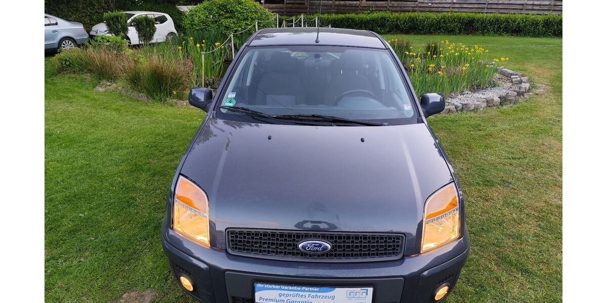 Ford Fusion 218.010 km 2.490 &euro; Hatten 26209