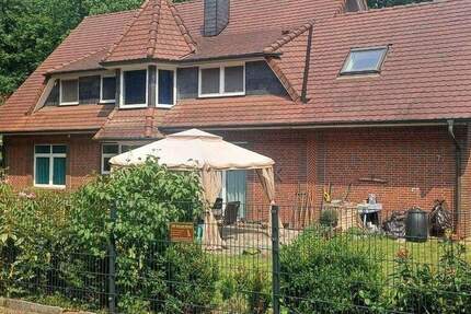 RESERVIERT - Wohnraumwunder - 4-Zimmer-Whg mit Garten u. Kamin 4 zimmer