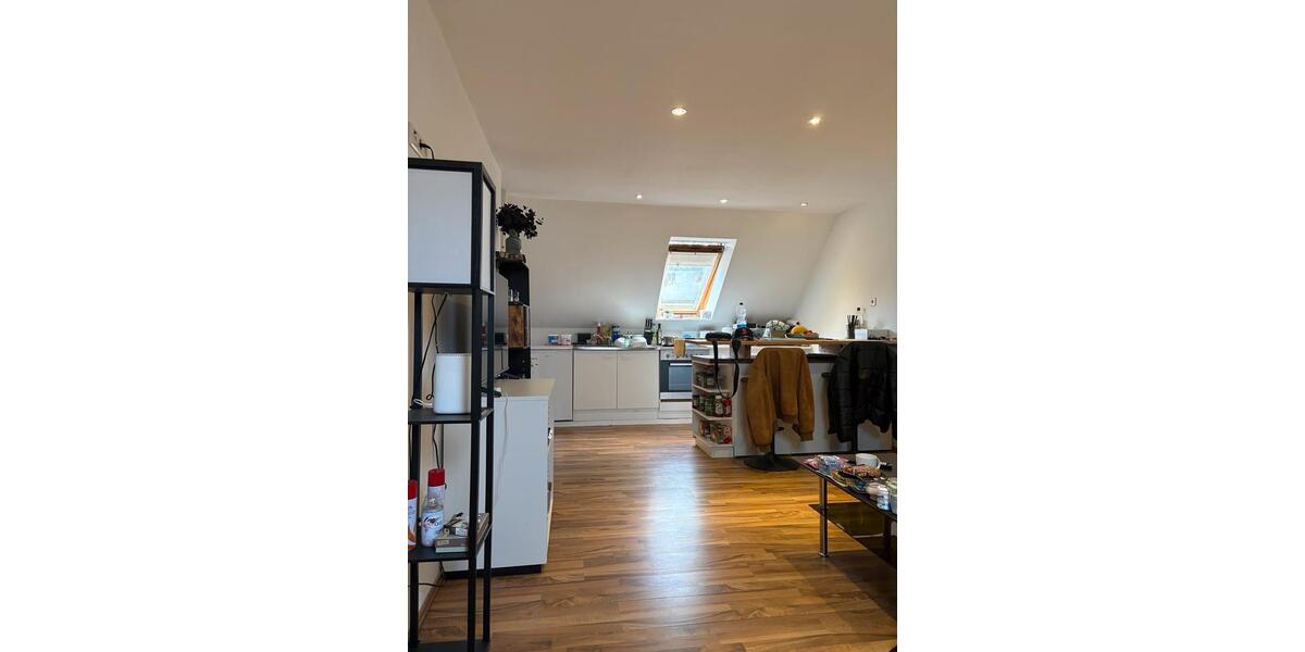 Dachgeschoßwohnung Delmenhorst Deichhorst - 2.5 Zimmer, 54 m&sup2;, 490&euro; | Angebot:25723881