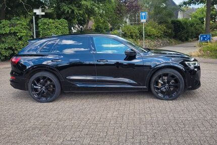 Audi e-tron 92.750 km 27.490 &euro; Oldenburg 26125