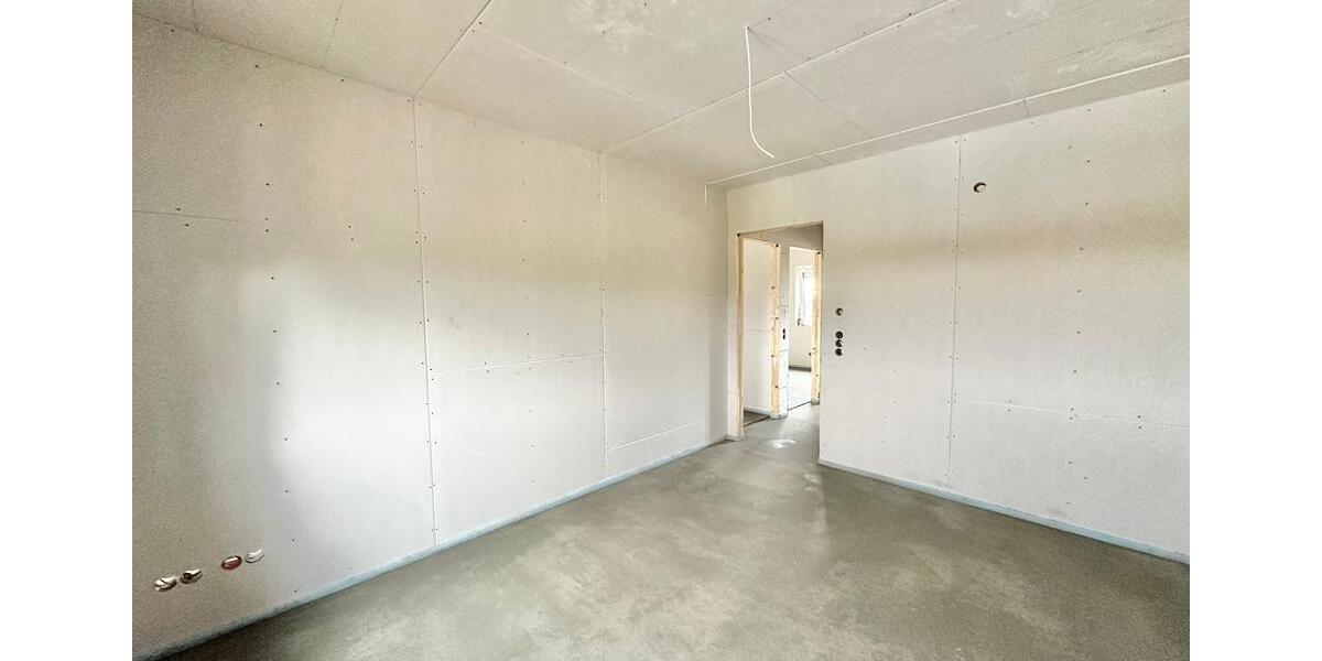 Rastede - Im Göhlen: Neubau-Reihenendhaus mit Einbauküche als Erstbezug 5 zimmer