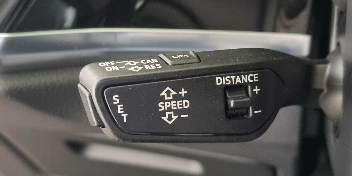 Audi Q3 35 TDI Advanced Prestige LED ACC APP schw.AHK 79.950 km 27.750 € Garrel 49681