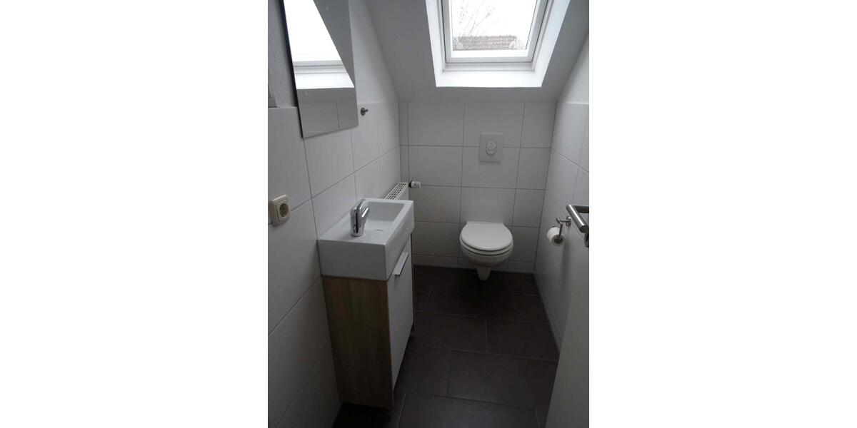 Mehrfamilienhaus, Wohnhaus Wiefelstede - 8 Zimmer, 229 m&sup2;, 390.000&euro; | Angebot:26781572