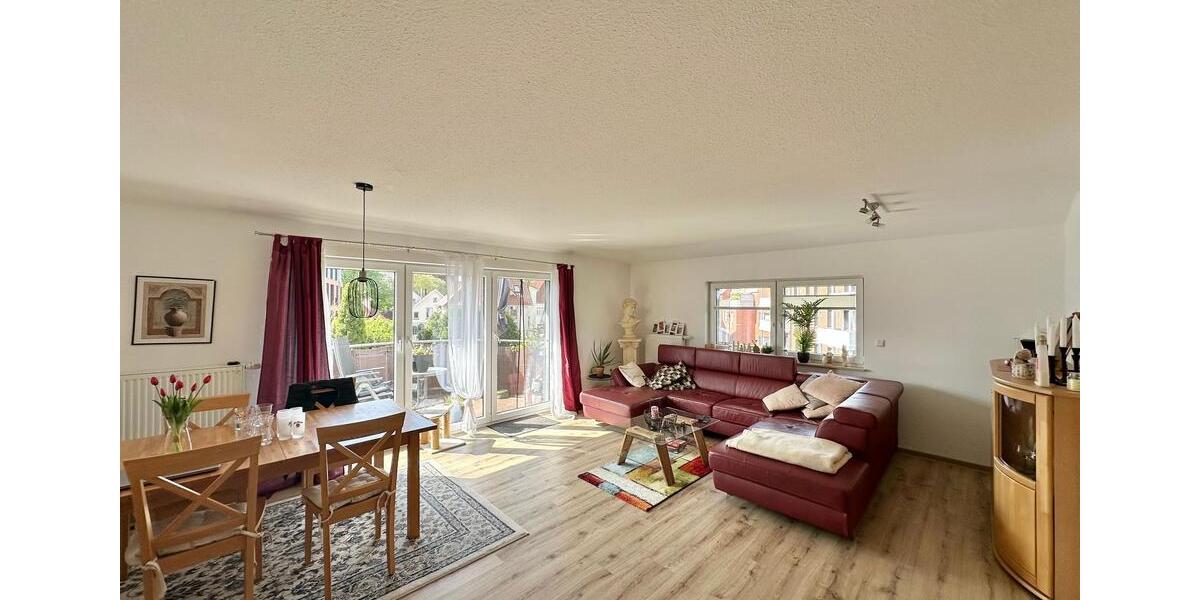 Dachgeschoßwohnung Westerstede - 3 Zimmer, 98 m&sup2;, 900&euro; | Angebot:26599586