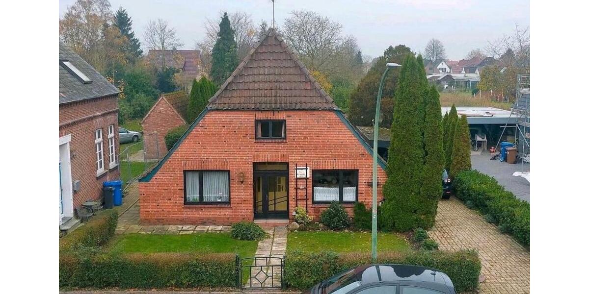 Einfamilienhaus Brake (Unterweser) - 2 Zimmer, 130 m&sup2;, 1.000&euro; | Angebot:25105724