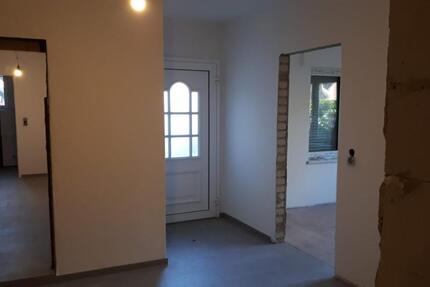 Hochwertig kernsanierte 4-Zimmer-Erdgeschosswohnung mit Garten 4 zimmer