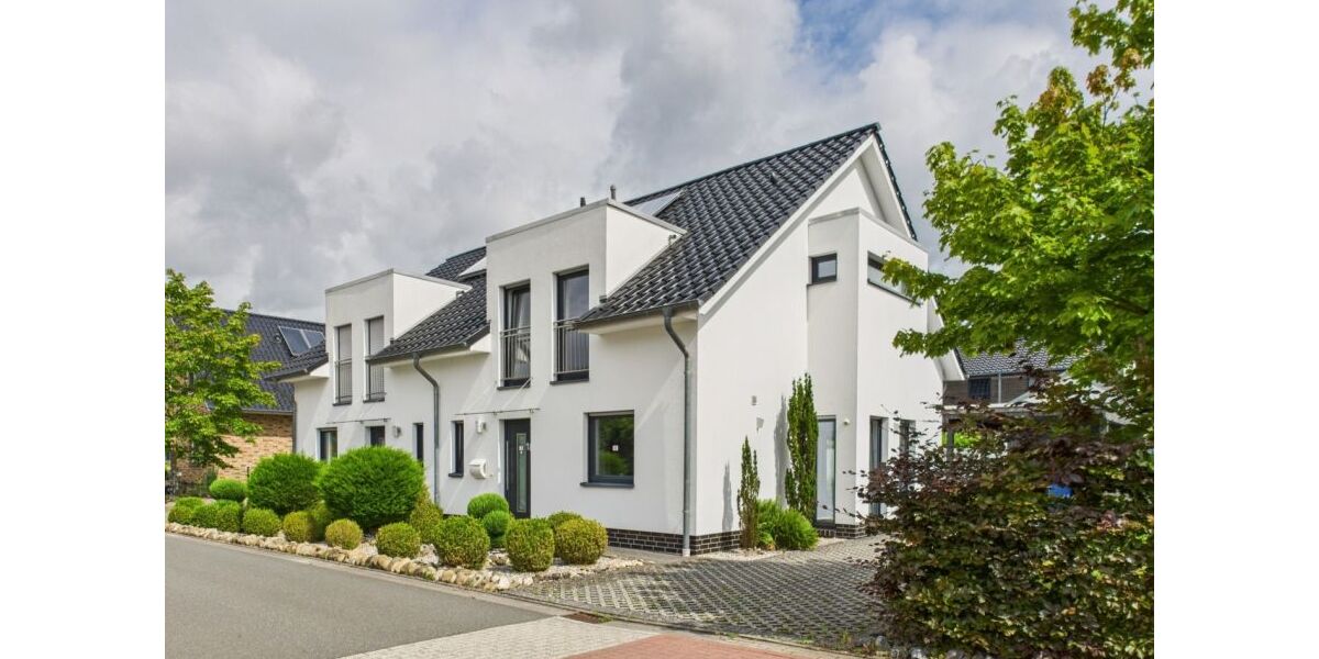 Außergewöhnliches Haus Wohnung über 2 Etagen in ruhiger Lage von Metjendorf-Oldenburg, KFW 70-ModernCarportGarten Wohnen am Rande von Oldenburg - Doppelhaushälfte Wiefelstede / Metjendorf Metjendorf | Angebot:26312135
