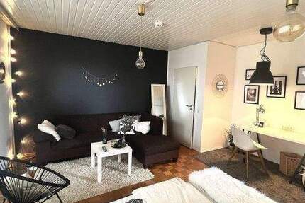 Kleines Apartment im Dachgeschoss mit sonniger Loggia in beliebter Wohnlage von Oldenburg nahe Weser-Ems-Halle 1 zimmer