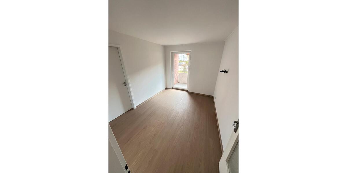 Erdgeschoßwohnung Oldenburg Bürgeresch - 4 Zimmer, 83 m&sup2;, 390&euro; | Angebot:25999990