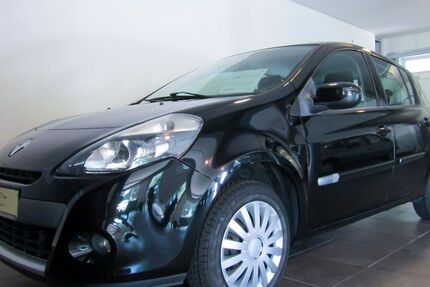 Renault Clio 117.000 km 4.999 &euro; Oldenburg 26125
