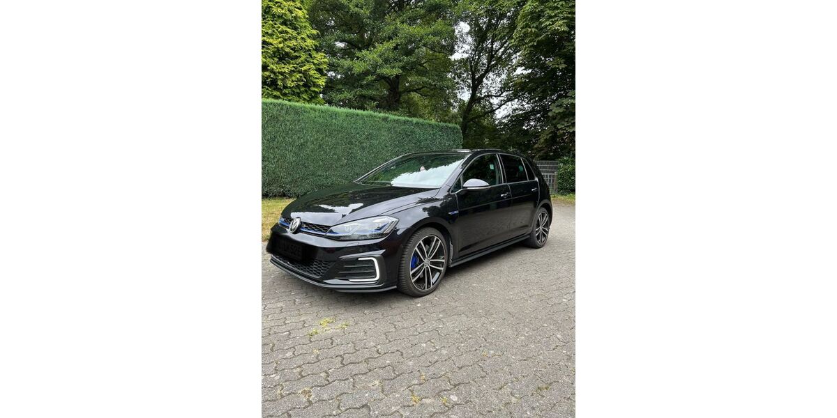 VW Golf 114.000 km 15.700 &euro; Hude 27798