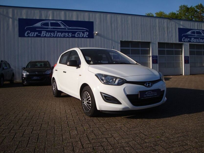 i20