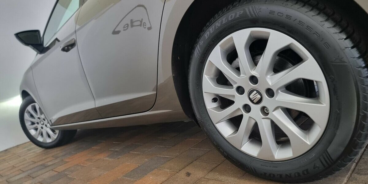 Seat Leon ST Style LED Navi DSG PDC 2.Hand 159.000 km 11.450 &euro; Garrel 49681