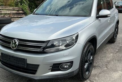 VW Tiguan 162.900 km 6.900 &euro; Varel 26316