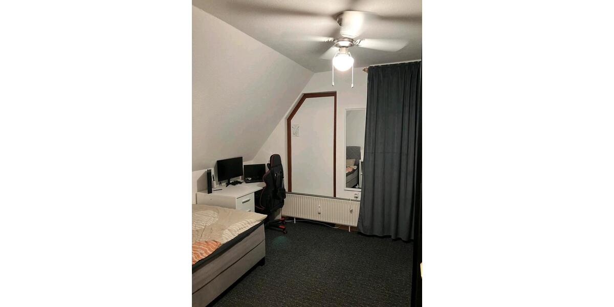 Einfamilienhaus mit 180 m2 Wohnfläche, voll unterkellert 7 zimmer