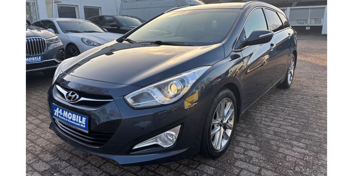 Hyundai i40 177.000 km 7.599 &euro; Oldenburg 26129