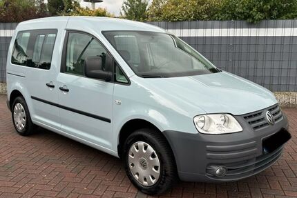 VW Caddy 86.000 km 5.490 &euro; Oldenburg 26135