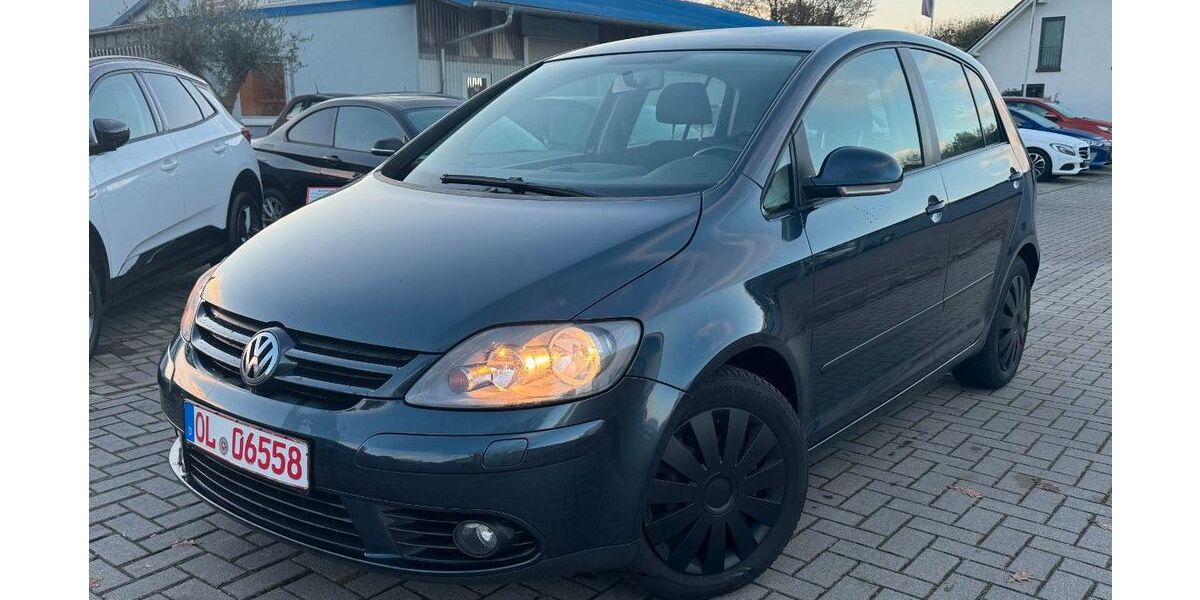 VW Golf 236.000 km 1.499 &euro; Hatten 26209