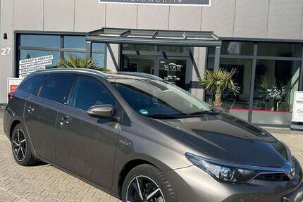 Toyota Auris 140.070 km 14.499 &euro; Delmenhorst 27755
