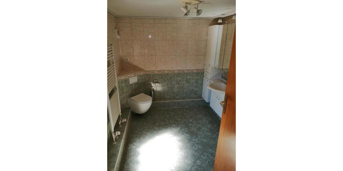 Erdgeschoßwohnung Friesoythe - 2 Zimmer, 80 m&sup2;, 390&euro; | Angebot:25569912