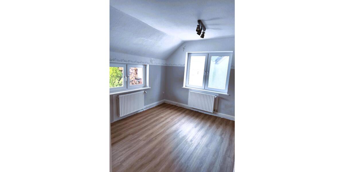 Einfamilienhaus Lemwerder - 7 Zimmer, 160 m&sup2;, 249.000&euro; | Angebot:25408006