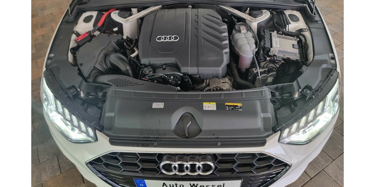 Audi A4 40 TFSI S line MHEV LED ACC AHK Navi Massage 76.500 km 28.800 &euro; Garrel 49681