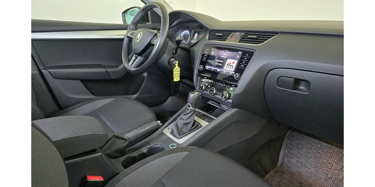 Skoda Octavia Amb. DSG LED ACC AHK Navi Klima Kamera 94.800 km 18.450 € Garrel 49681