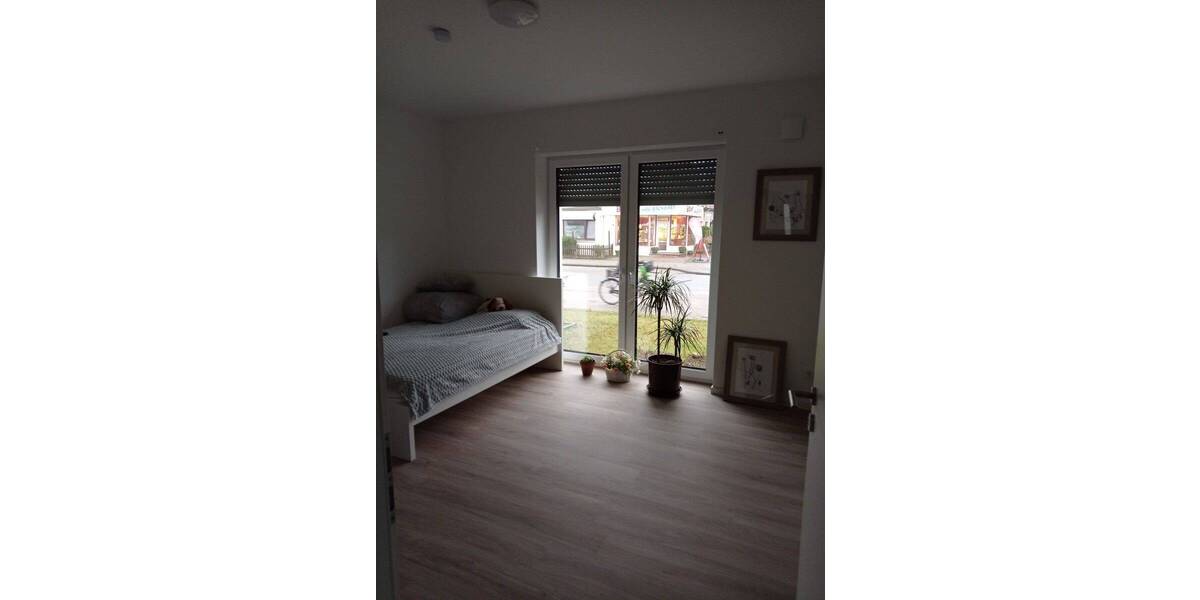Etagenwohnung Oldenburg Bürgerfelde - 2 Zimmer, 78 m&sup2;, 1.060&euro; | Angebot:26824852