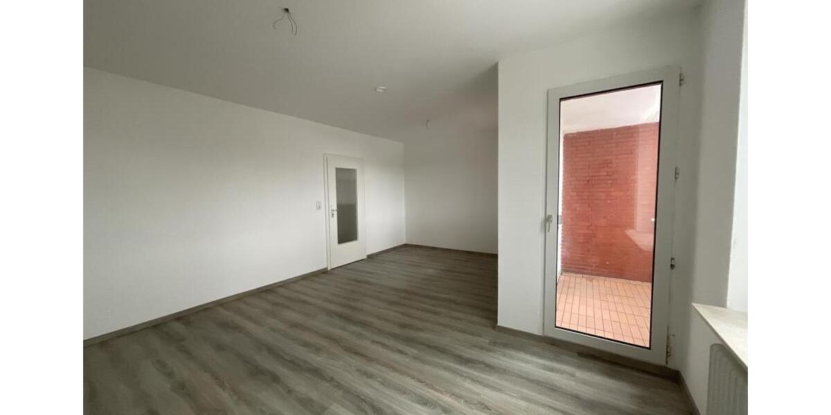 Etagenwohnung Varel - 3 Zimmer, 73 m&sup2;, 599&euro; | Angebot:25362124