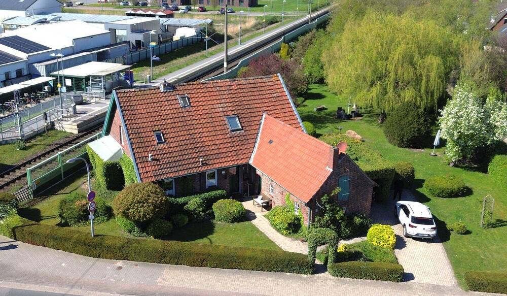 Einfamilienhaus Brake Kirchhammelwarden - 5 Zimmer, 144 m&sup2;, 240.000&euro; | Angebot:26388781