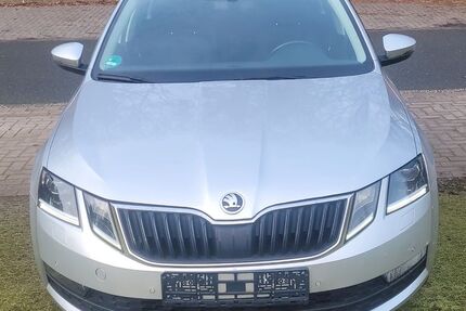 Skoda Octavia 165.000 km 9.990 &euro; Oldenburg 26122