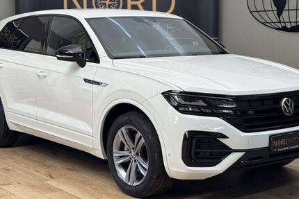 VW Touareg 82.103 km 40.900 &euro; Rastede/ Wahnbek 26180