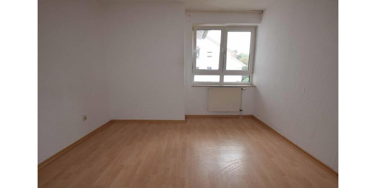 +++ Zum Einzug bereit! 3-Raumwohnung mit Dusche und Balkon +++ 3 zimmer