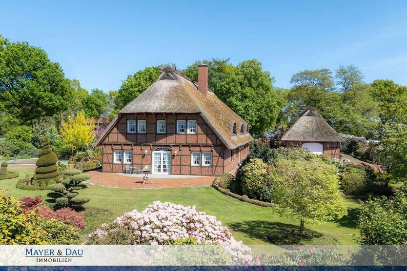 Haus zum Kaufen in Edewecht-Jeddeloh II 999.000 € 323 m²
