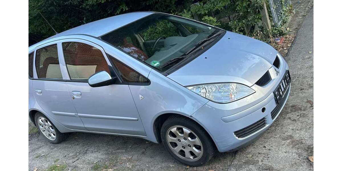 Mitsubishi Colt 106.000 km 2.000 &euro; Hude 27798