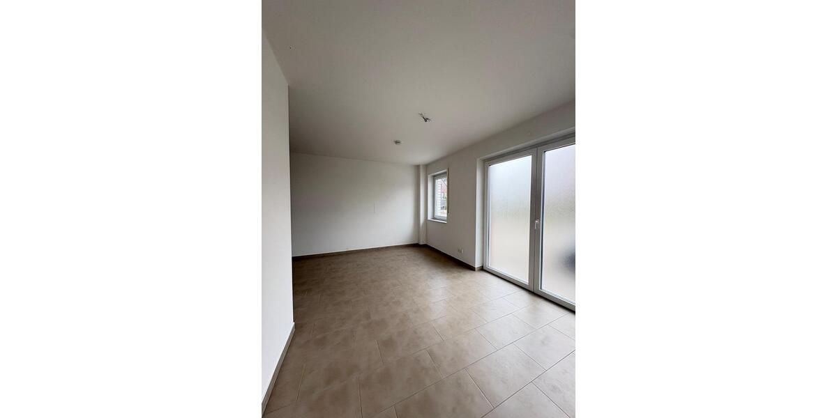 Moderne Erdgeschosswohnung mit Terrasse in Oldenburg-Osternburg 2 zimmer