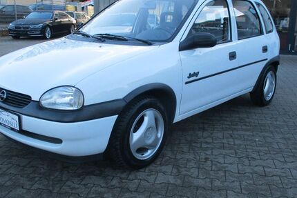 Opel Corsa 105.007 km 2.999 &euro; Oldenburg 26133
