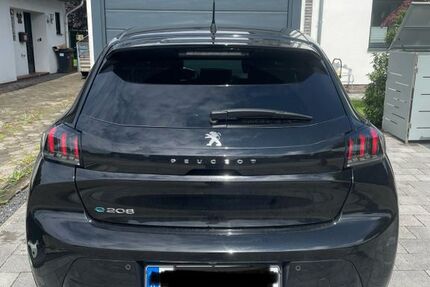Peugeot 208 19.500 km 18.490 &euro; Ganspe 27804