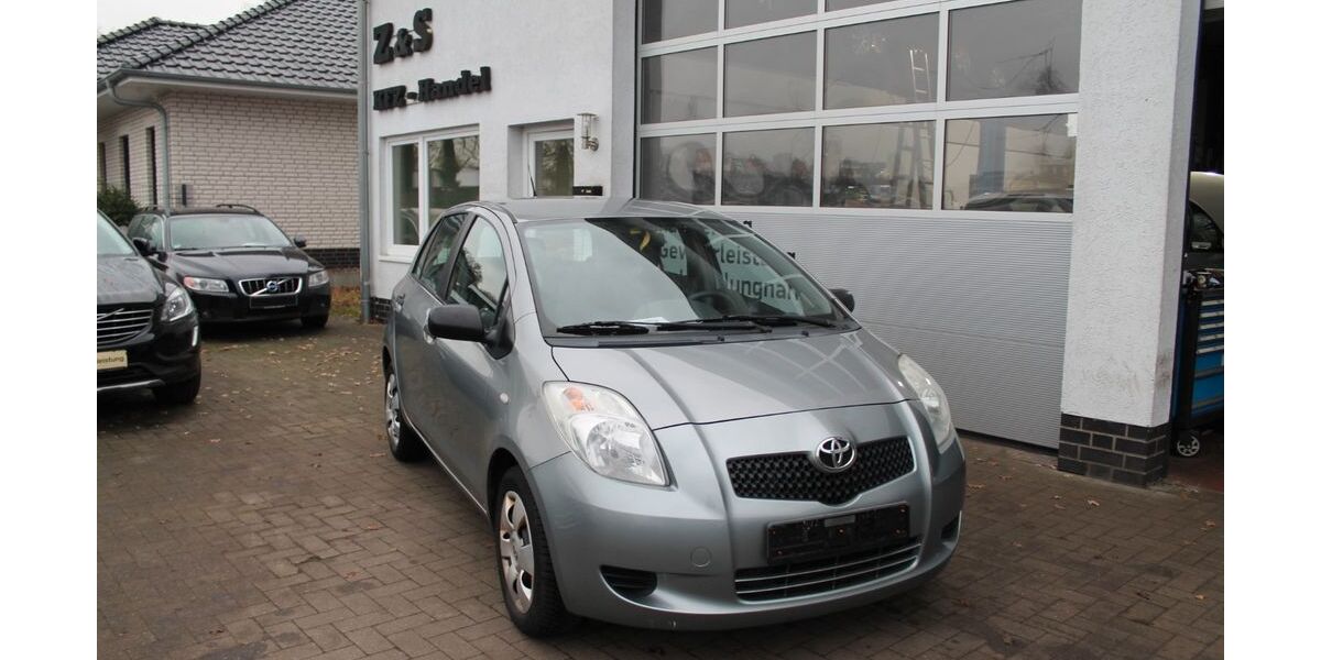 Toyota Yaris 198.650 km 2.999 &euro; Rastede 26180