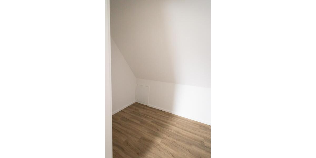 Reihenhaus Edewecht - 6 Zimmer, 122 m&sup2;, 1.680&euro; | Angebot:24992121