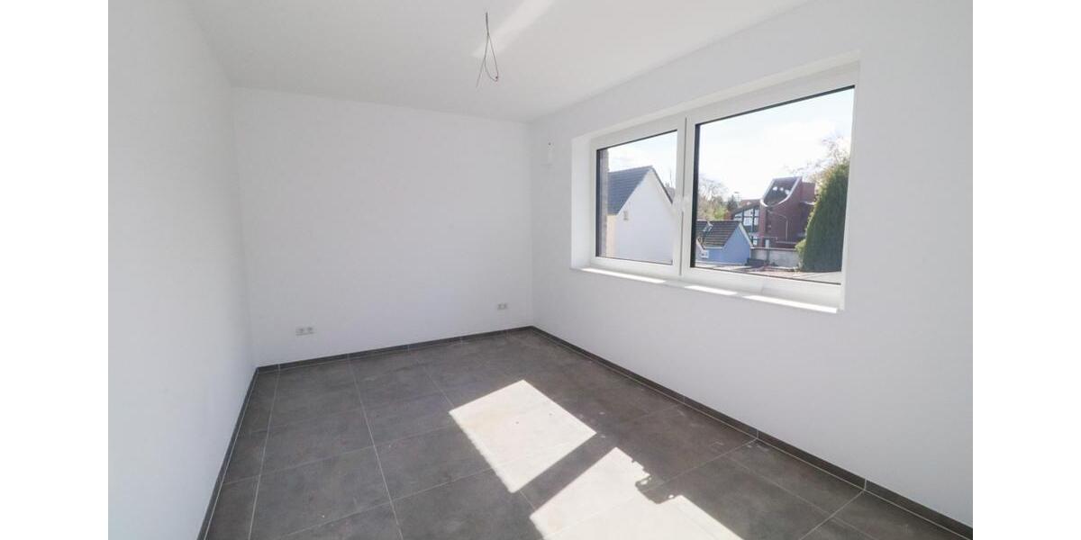 Etagenwohnung Oldenburg Kreyenbrück - 6 Zimmer, 123 m&sup2;, 450&euro; | Angebot:26198016