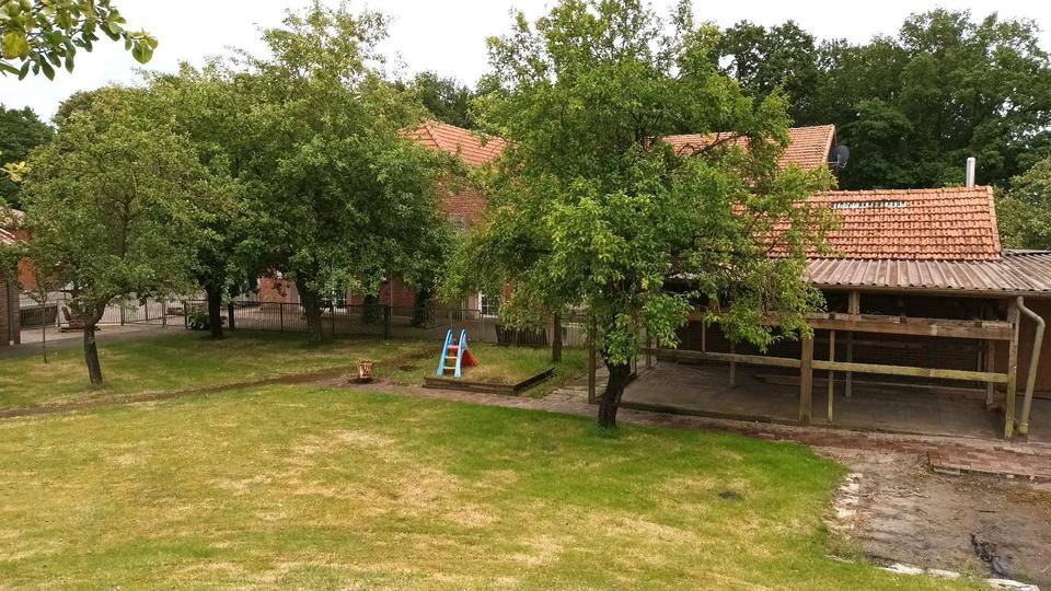 Einfamilienhaus Apen - 10 Zimmer, 350 m&sup2;, 240.000&euro; | Angebot:27195364