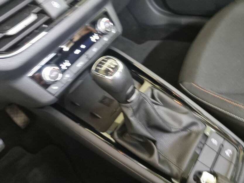 Kamiq Ambition LED SHZ Panorama Tempomat Kamera