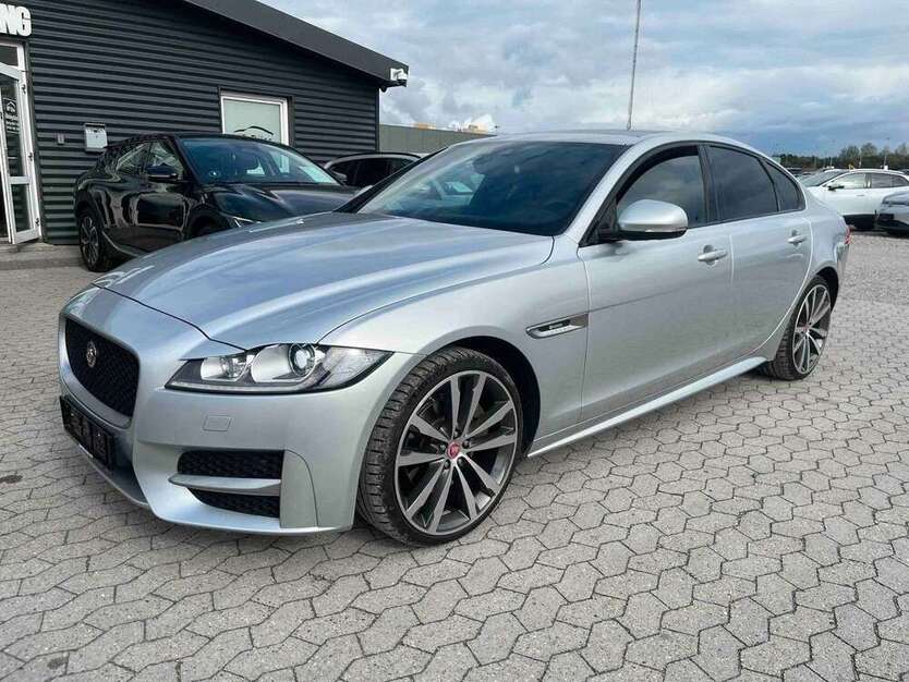 Jaguar XF 121.500 km 21.999 € Oldenburg 26129