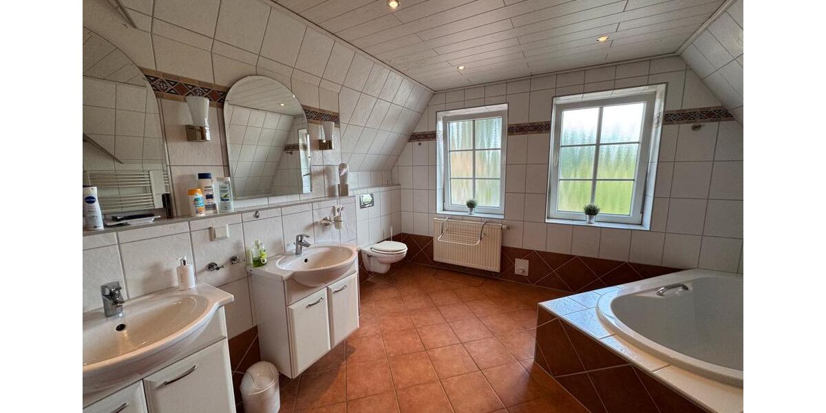 Wohnen wie im Haus: Schöne Maisonette mit Loggia, Doppelgarage... 5 zimmer