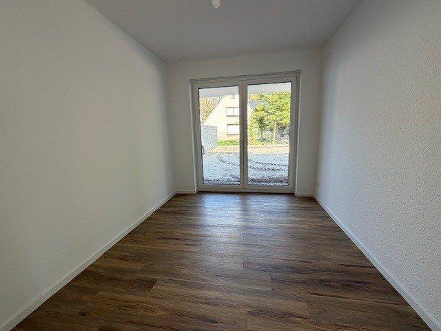Erdgeschoßwohnung Bad Zwischenahn - 3 Zimmer, 92 m&sup2;, 1.330&euro; | Angebot:26330517